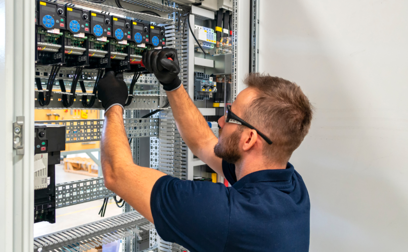 Why It’s Worth Hiring an Electrician Elgin Instead of Doing It Yourself
